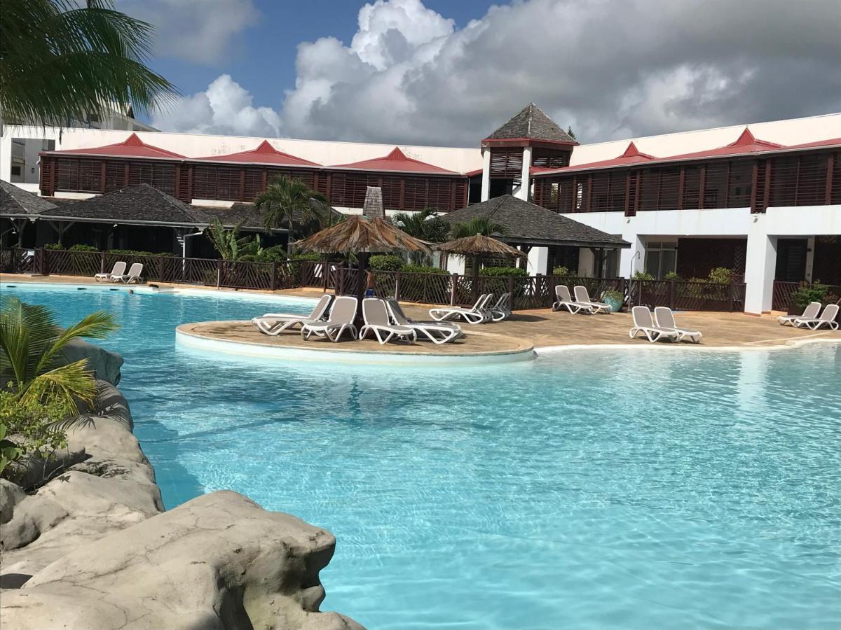 LE CAMASSIA - Studio de standing dans résidence privée avec accès Piscine et plage. Saint-Francois  Esterno foto