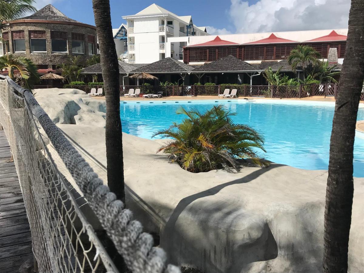 LE CAMASSIA - Studio de standing dans résidence privée avec accès Piscine et plage. Saint-Francois  Esterno foto