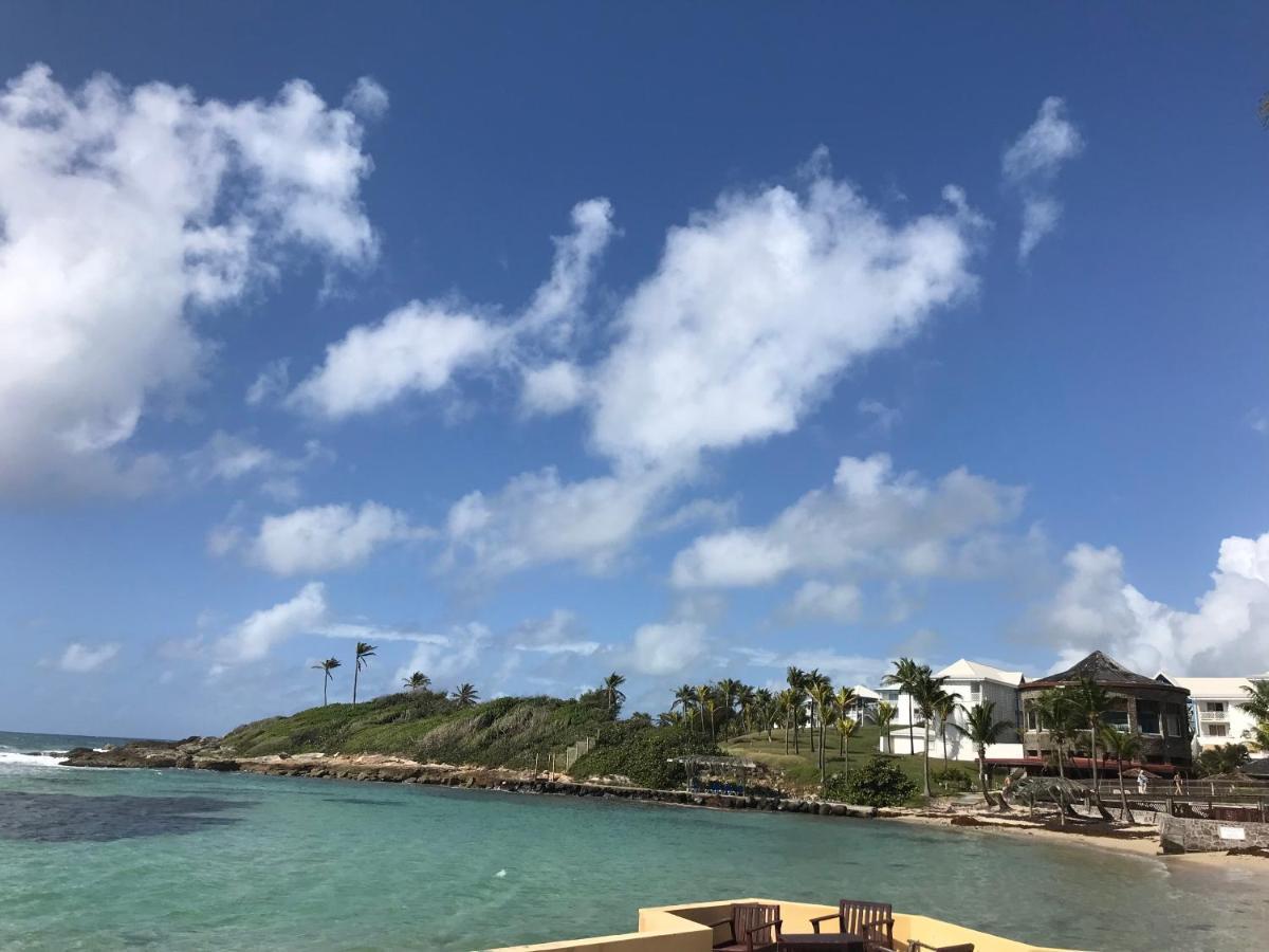 LE CAMASSIA - Studio de standing dans résidence privée avec accès Piscine et plage. Saint-Francois  Esterno foto