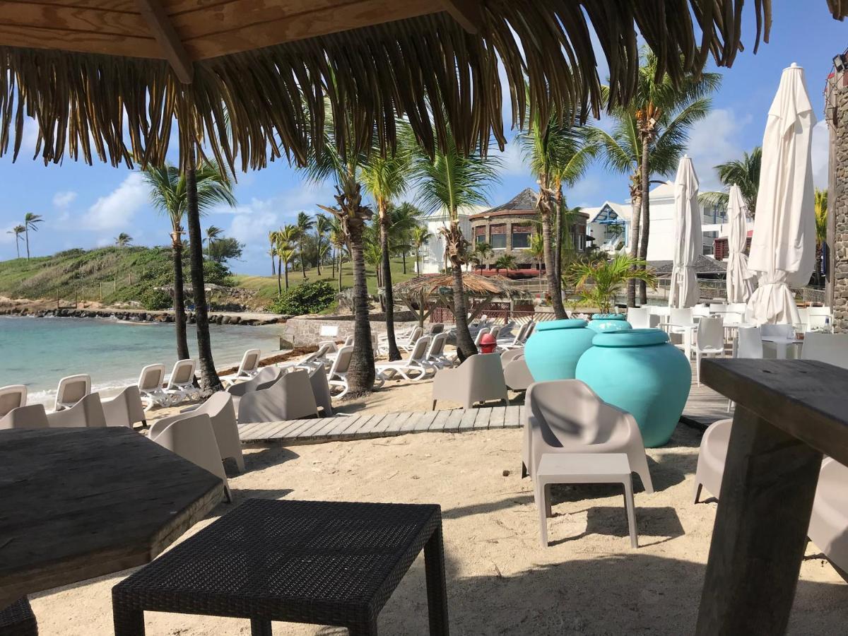 LE CAMASSIA - Studio de standing dans résidence privée avec accès Piscine et plage. Saint-Francois  Esterno foto