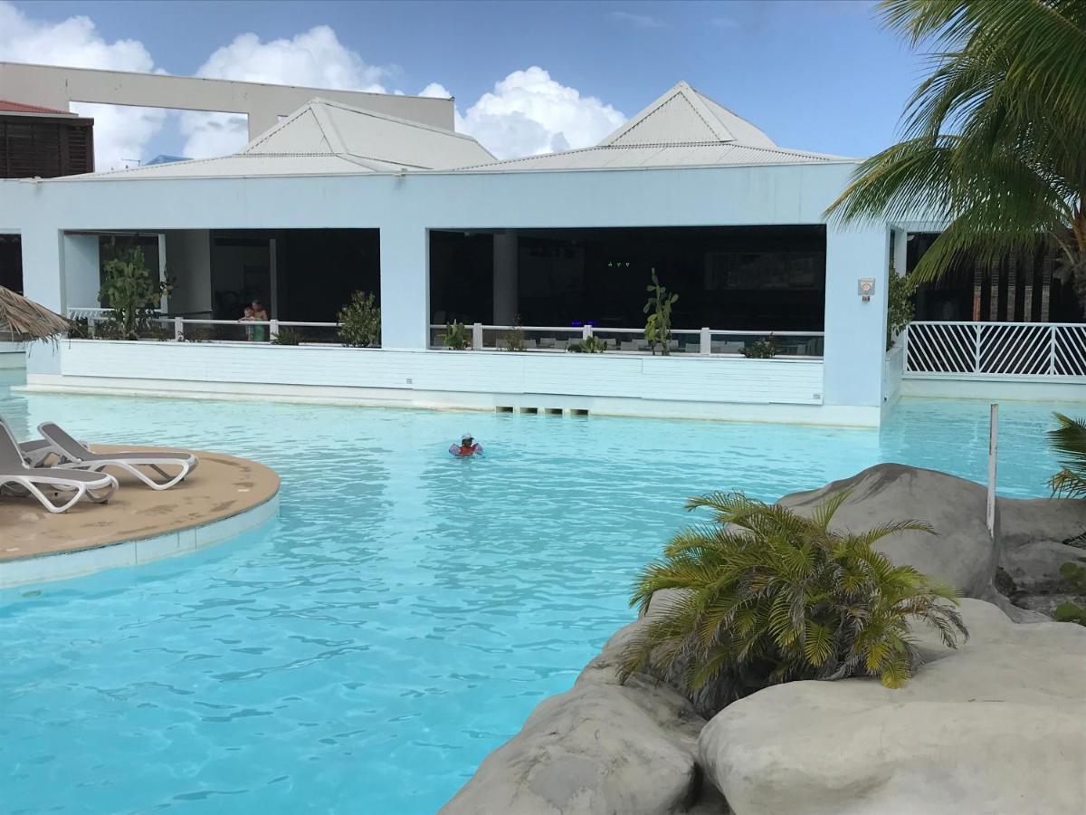 LE CAMASSIA - Studio de standing dans résidence privée avec accès Piscine et plage. Saint-Francois  Esterno foto