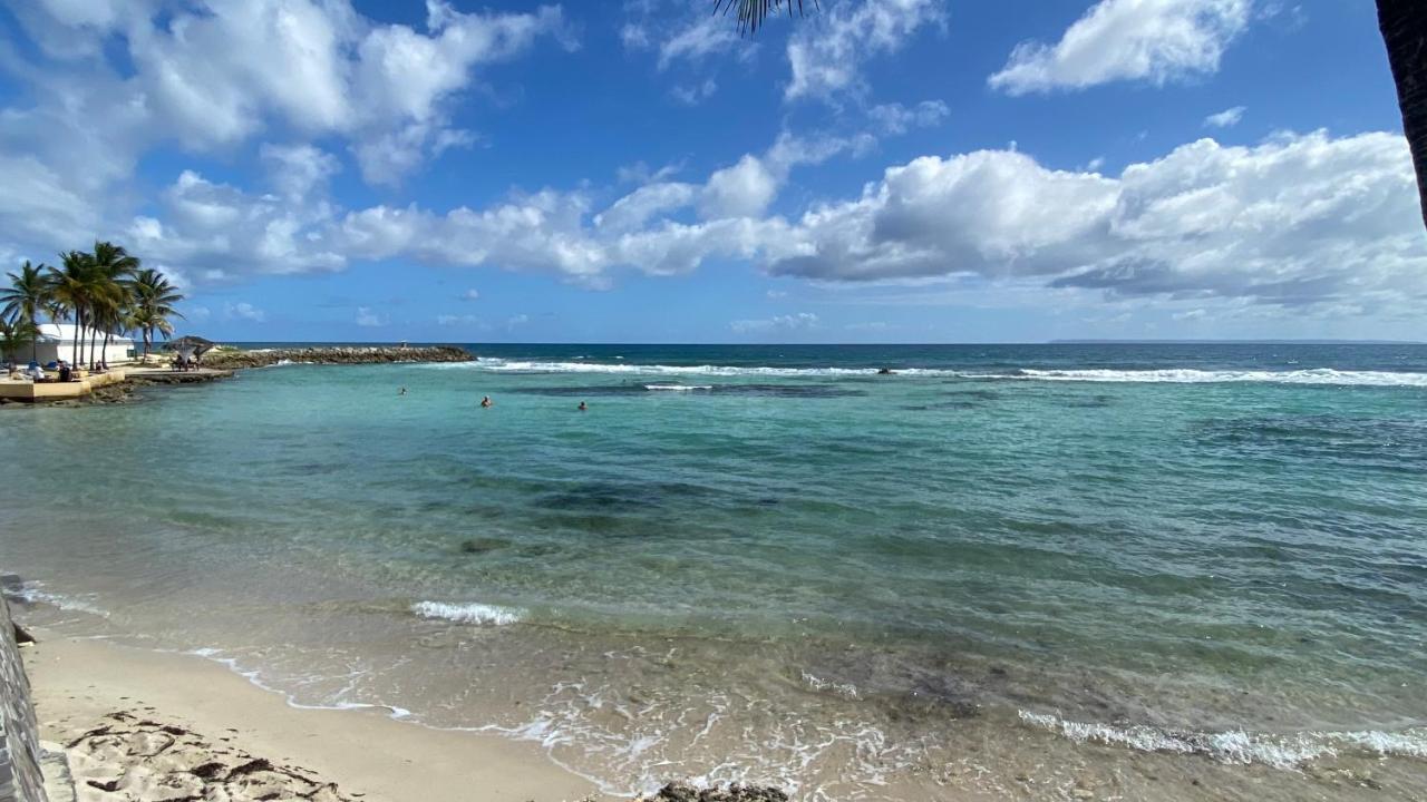 LE CAMASSIA - Studio de standing dans résidence privée avec accès Piscine et plage. Saint-Francois  Esterno foto