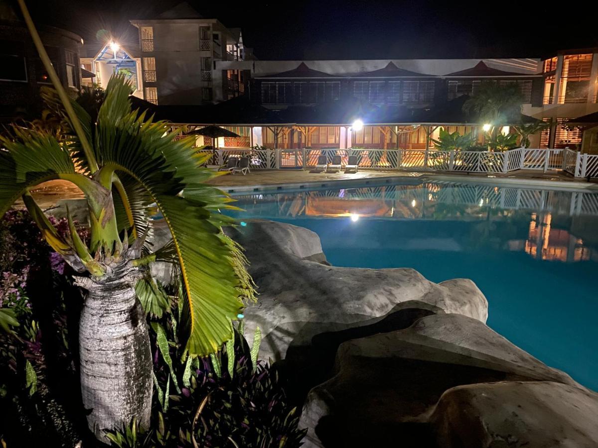 LE CAMASSIA - Studio de standing dans résidence privée avec accès Piscine et plage. Saint-Francois  Esterno foto